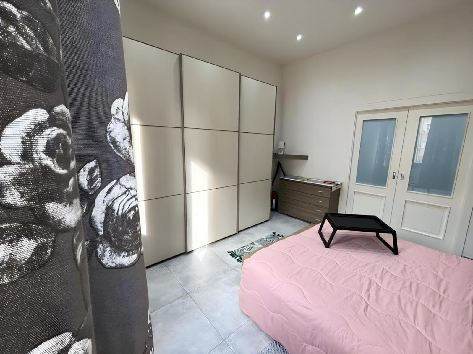 Marta'S Apartment Неаполь Экстерьер фото